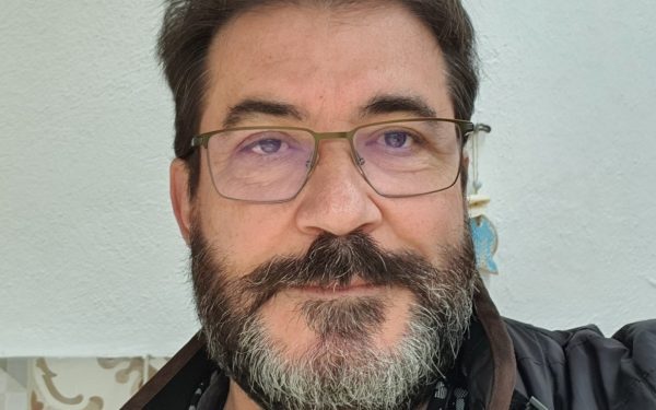 El empresario que se pasó al lado oscuro: las novelas negras de J.A. Aguilar que están enganchando a los amantes del crimen realista