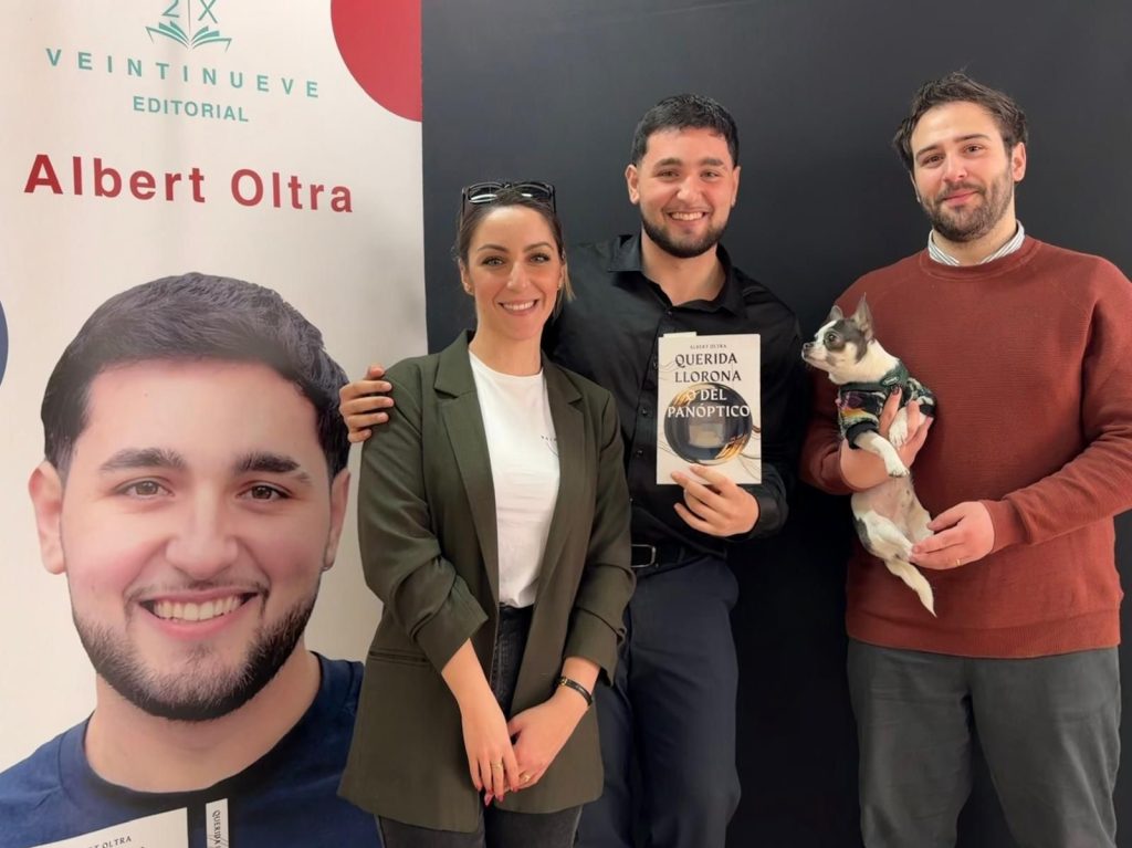 ¿Y si alguien observara cada una de tus decisiones? Albert Oltra desafía al lector con una novela inquietante y profundamente humana
