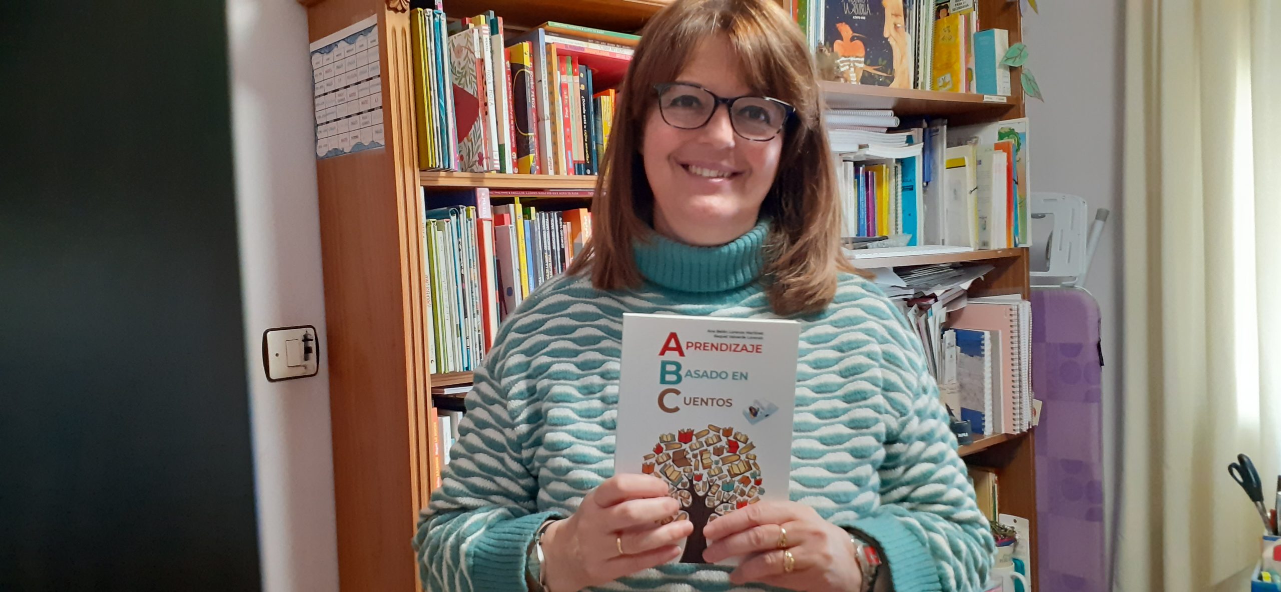 Ana Belén Lorenzo Martínez nos habla de su primera obra, «ABC Aprendizaje Basado en Cuentos: Experiencias en el aula de infantil. Fomentar la lectura desde pequeños.»