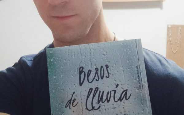 El poeta que convierte la tristeza en arte: “Besos de lluvia” te dejará la piel empapada de emociones