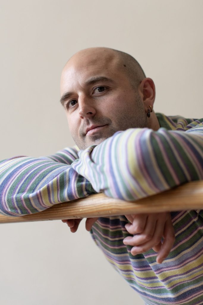 El monstruo, el avión de papel… y la aventura que cambiará su vida para siempre