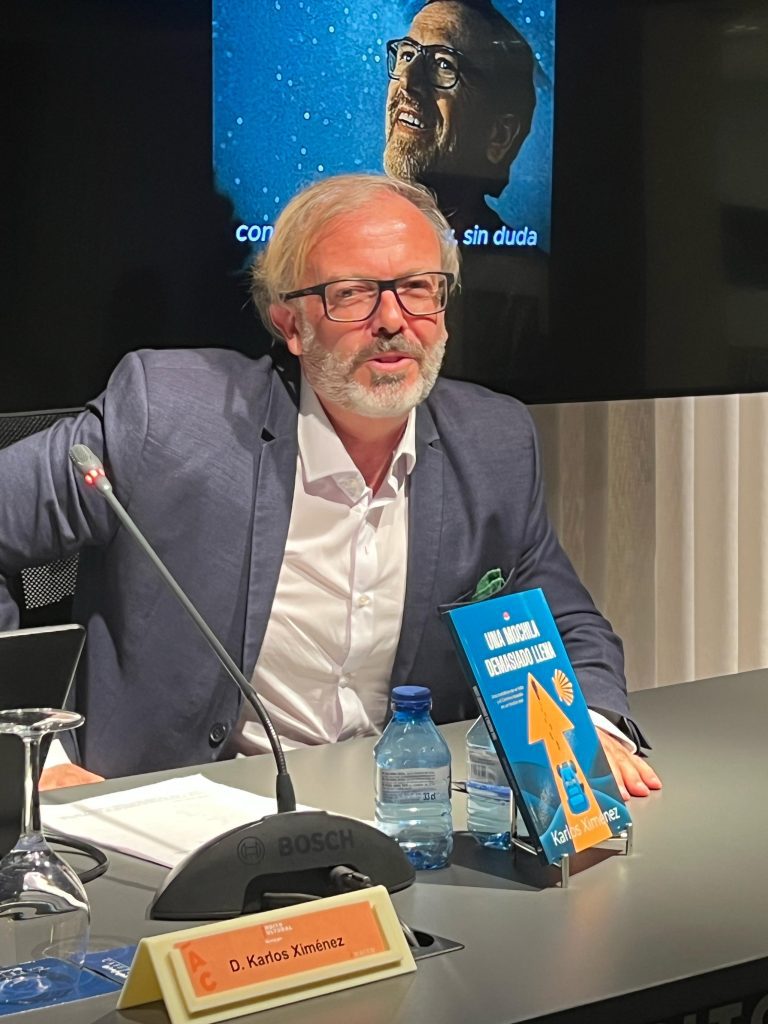 Cinco motivos por los que leer Una mochila demasiado llena, el libro que te hará replantearte tu propio camino