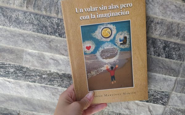 Reseña de “Un volar sin alas pero con la imaginación”, de Eduardo Martínez Martín | Por Nuria Bellido