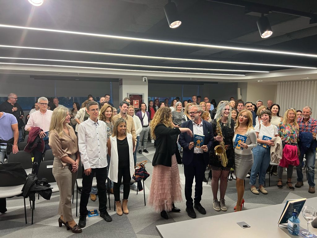 Karlos Ximénez – Una mochila demasiado llena