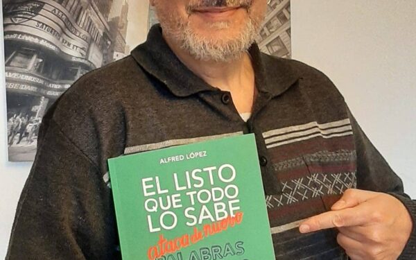 Alfred López, el escritor y divulgador, arrasa en Instagram y TikTok con su casi medio millón de seguidores