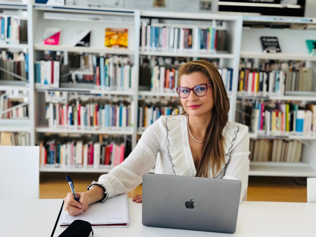 Doris Patricia Cevallos Zambrano - El milagro de la educación