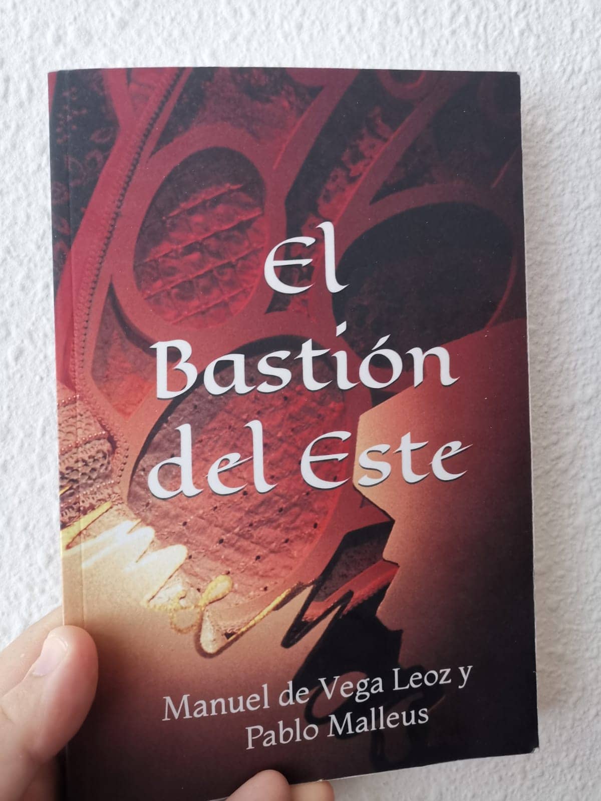 Reseña de «El Bastión del Este», de Manuel de Vega Leoz y Pablo Malleus | Por Fernando Ros Serra