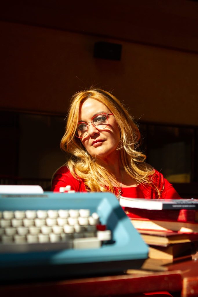 La dictadura de la felicidad | Por Nieves García Aguilera