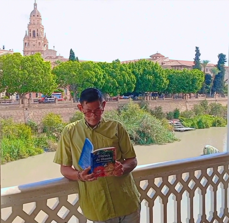 “Títeres de titanio”, de Hugo Lozano: una novela sobre deseo, prejuicios y las vidas que construimos para los demás