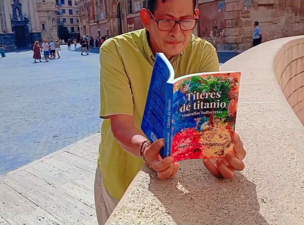 Hugo Lozano - Títeres de Titanio