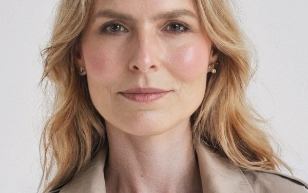 Una mujer desaparece… y reaparece en el Amazonas sin saber quién es: el inquietante thriller psicológico que explora la fragilidad de nuestra identidad