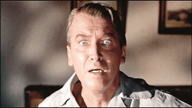 En la parte más inquietante de la cinta, Scottie conoce a una joven, Judy, que le recuerda a Madeleine (no en vano, era quien interpretaba el personaje, pero él no lo descubre hasta el final) y entonces el tono de la película vira del romance a la obsesión enfermiza: Scottie transforma a Judy en el vivo retrato de Madeleine, despojándola de su identidad. Vértigo se convierte así en una obra de suspense que en realidad es un retrato de la obsesión, la culpa, el deseo, el miedo, el trauma y el amor llevado a dimensiones que rozan lo sobrenatural y lo insano. Es una disección cruda de la psique humana, porque al final todo lo que sucede es humano: no hay fantasmas, ni hay nadie que regrese de entre los muertos. Lo que hay es un hombre profundamente traumatizado por la culpa, instrumentalizado por su pánico a las alturas para ser el testigo perfecto de un crimen: el asesinato de la verdadera Madeleine. Un hombre que acaba siendo víctima de su propio miedo y obsesión. Judy, por su lado, es la mujer que está dispuesta a perder su propia identidad para ser amada. Madeleine no deja de ser la encarnación del deseo de Scottie, el reflejo de sus sueños imposibles. El final parece el cumplimiento de una maldición, donde Scottie es capaz de superar su fobia a costa de perder lo que más quería, todo por perseguir una obsesión hasta las últimas consecuencias. La muerte (esta vez real) de Judy deja una sensación de vacío y, a la vez, de fatalidad extrañamente inevitable. 