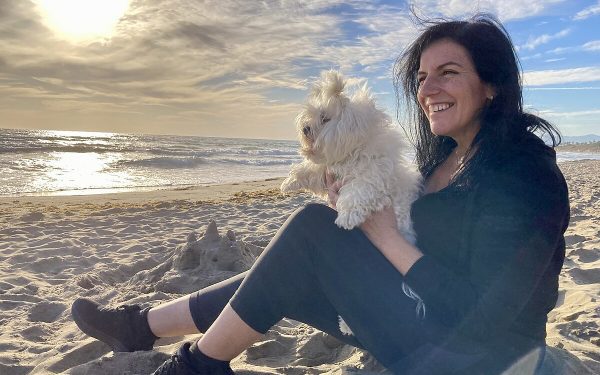 La trilogía que convierte el silencio en terror: el nuevo fenómeno literario que te obligará a mirar detrás de ti