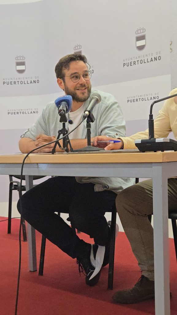 Juramentos, monstruos y carcajadas: Javier rompe las reglas de la fantasía para crear algo brutalmente humano