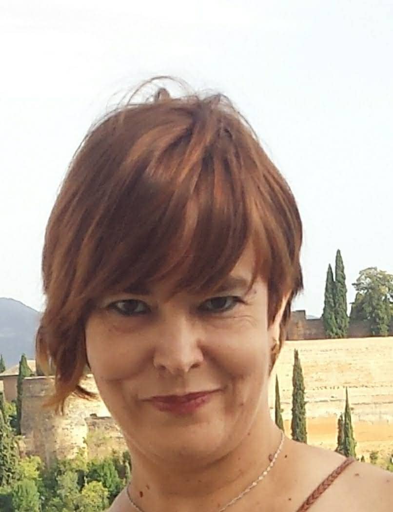 «Este cuervo fue el cantante de mi banda»: La catarsis literaria de Estela Tello Sancho