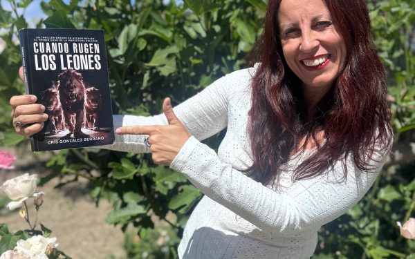 La historia real que inspiró este thriller está dejando a los lectores sin aliento: así ruge el debut negro de Cris González Serrano