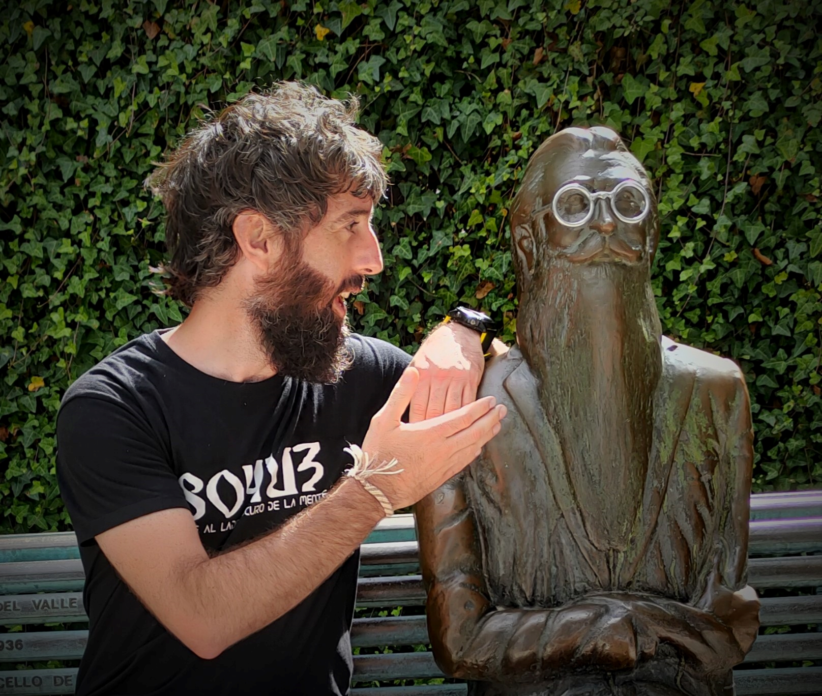 “Harakiri en dos tiempos”: la poética cruda de Iñigo Pimoulier Ugarte