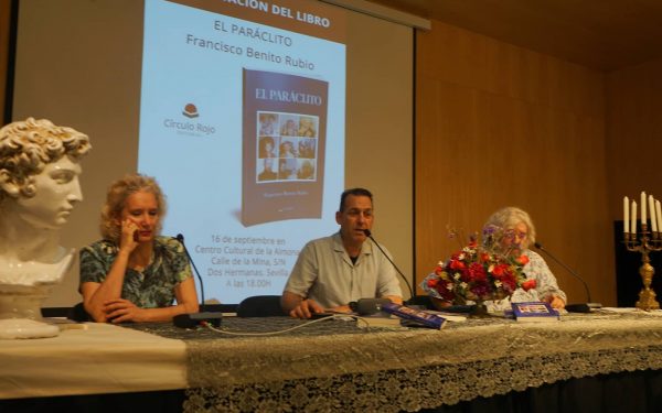 Francisco Benito Rubio, presentó su obra «El paráclito»