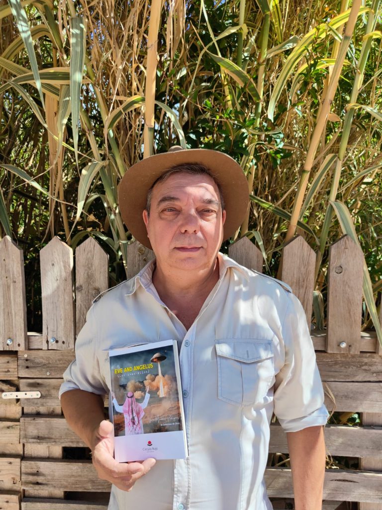 Víctor Méndez Rodríguez – Eve And Angelus